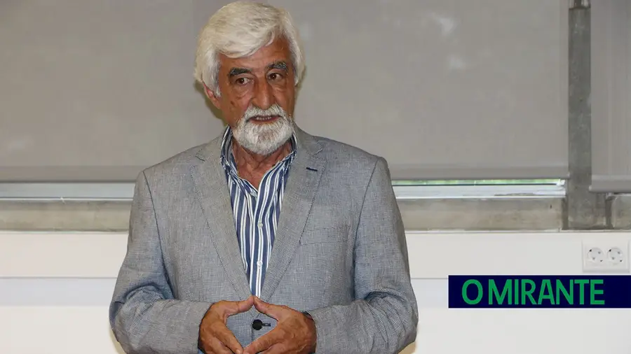 Sócios dos Bombeiros Torrejanos vão votar destituição da mesa da assembleia Sócios dos Bombeiros Torrejanos vão votar destituição da mesa da assembleia