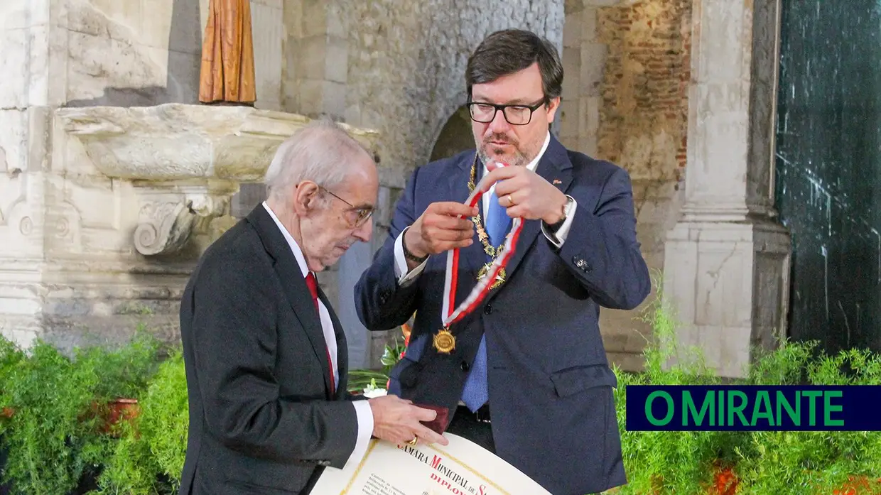 A importância da liberdade e da família destacados na entrega de medalhas de Santarém