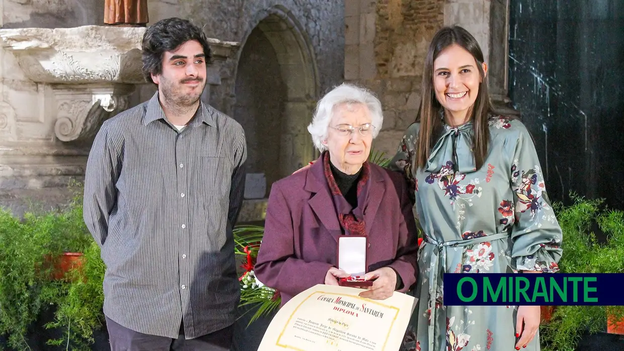 A importância da liberdade e da família destacados na entrega de medalhas de Santarém