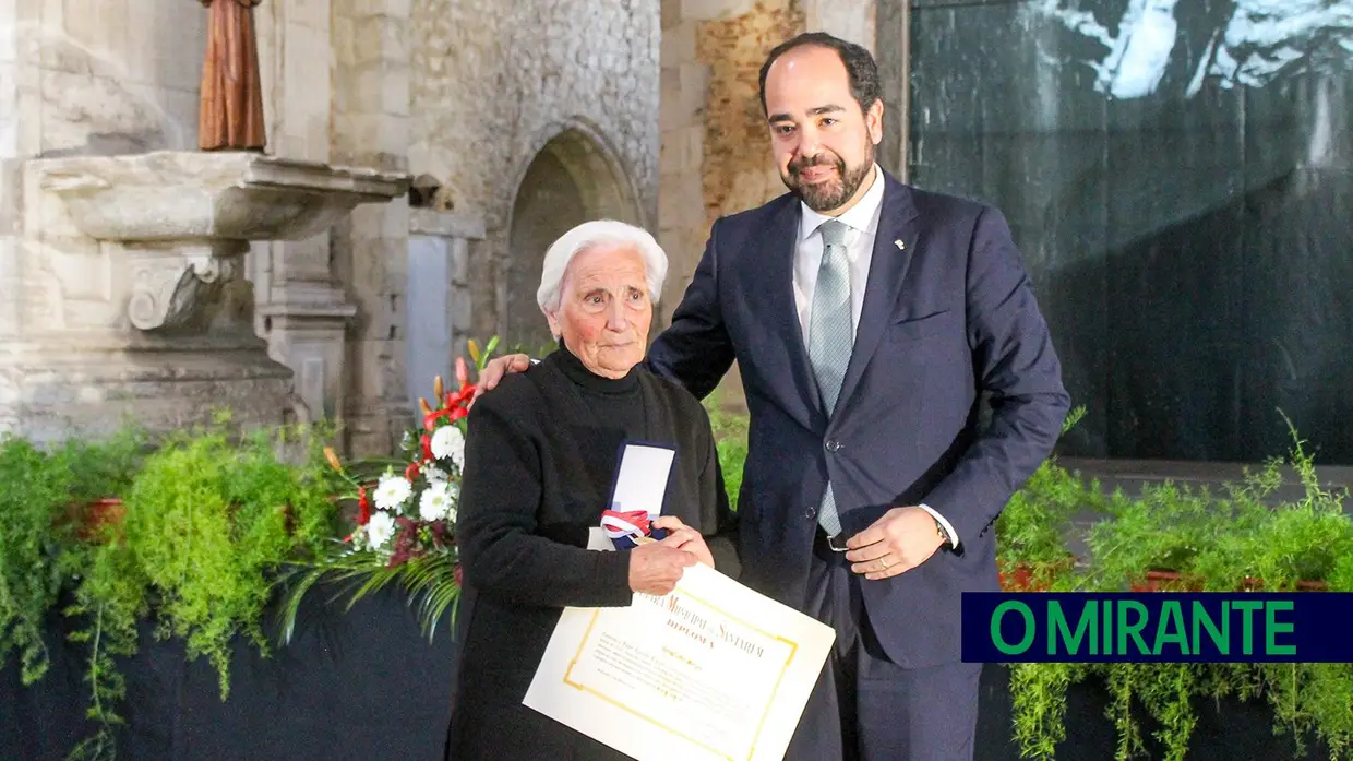 A importância da liberdade e da família destacados na entrega de medalhas de Santarém