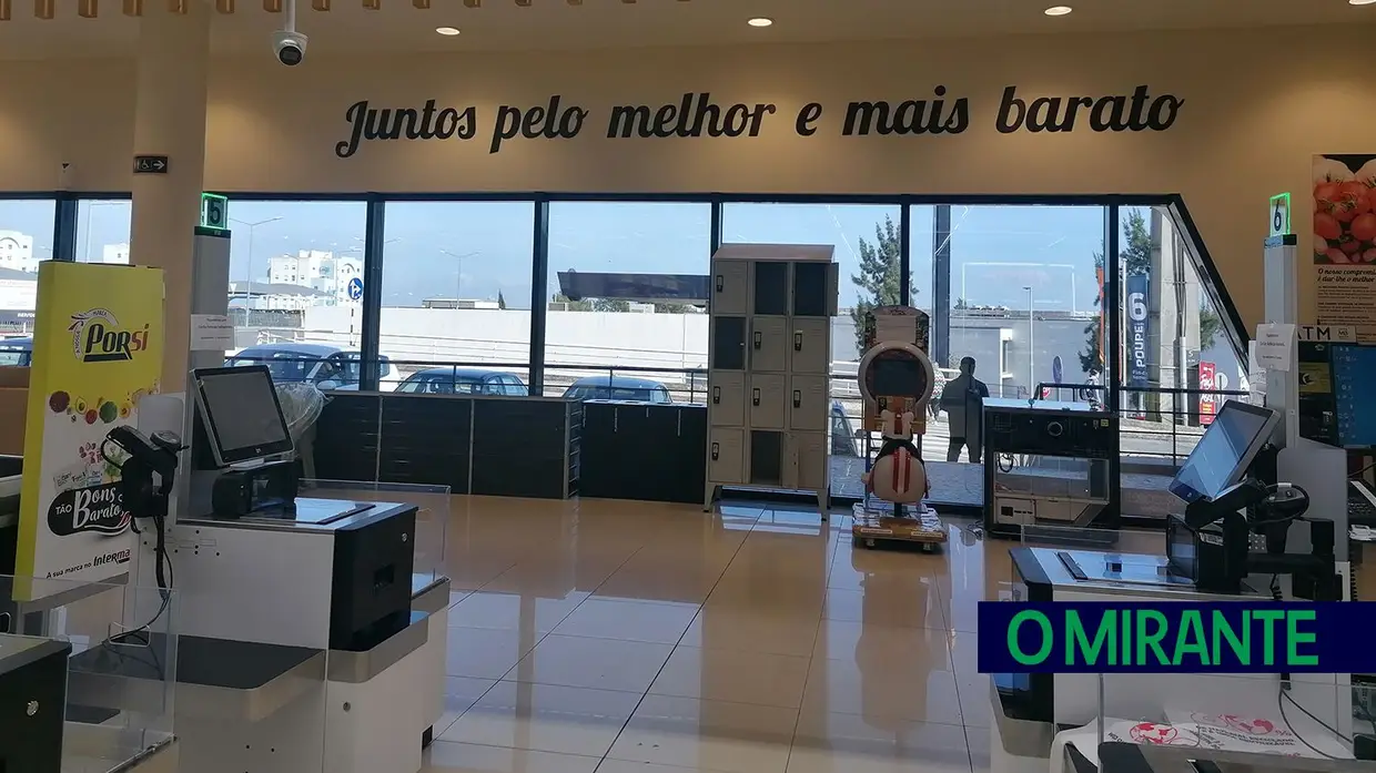 Reabriu Intermarché da Quinta da Piedade