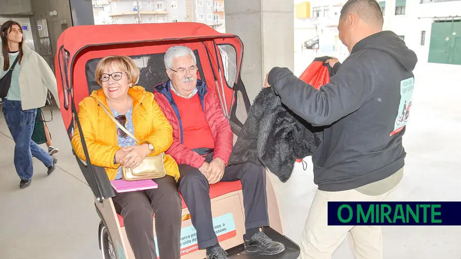 Chegaram a Vila Franca de Xira bicicletas para passear idosos Chegaram a Vila Franca de Xira bicicletas para passear idosos