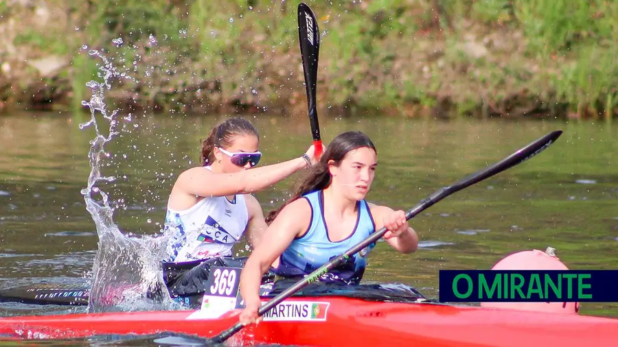 Canoísta Lara Martins é campeã nacional de fundo