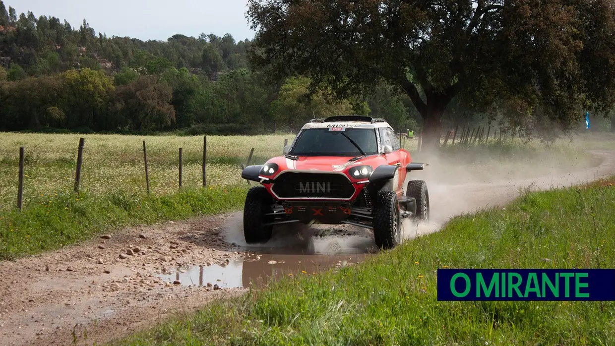 Emoção à passagem do Rally Raid Portugal em Salvaterra de Magos