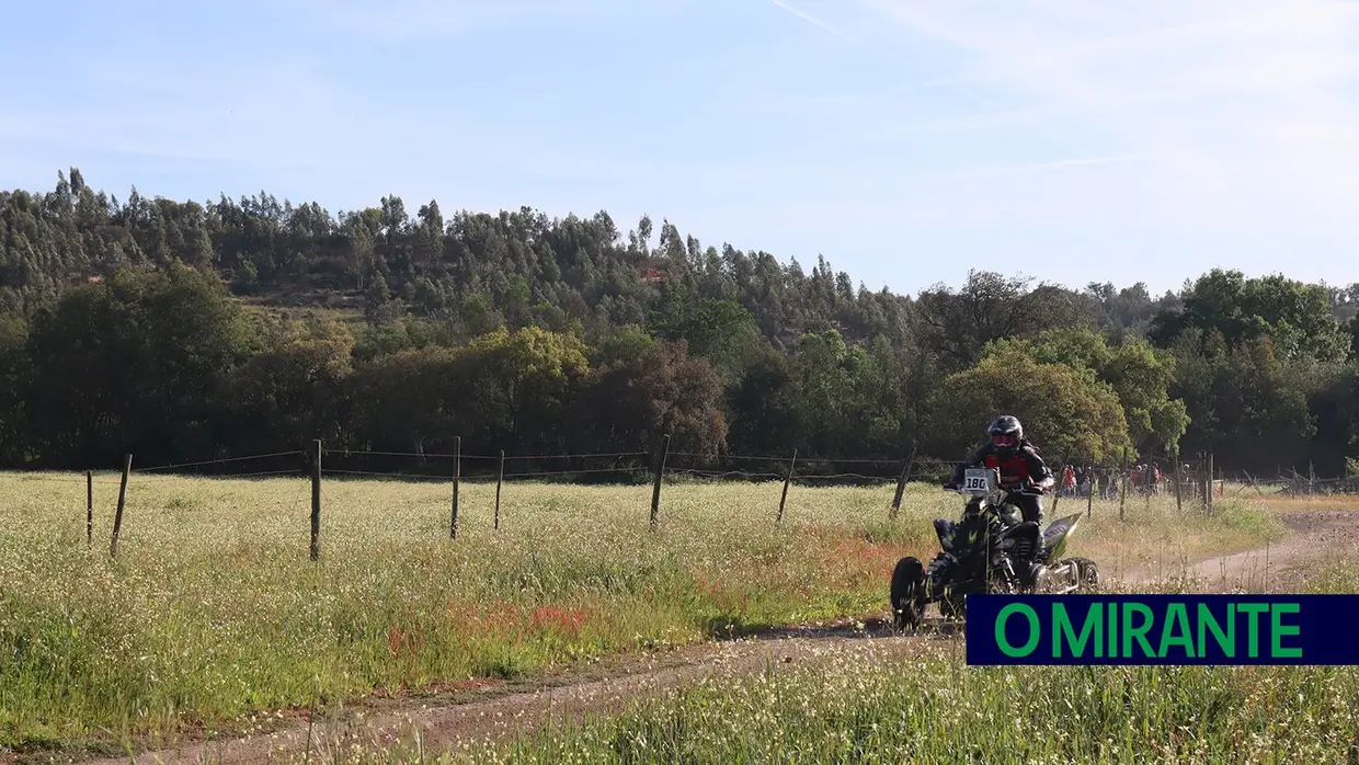 Emoção à passagem do Rally Raid Portugal em Salvaterra de Magos