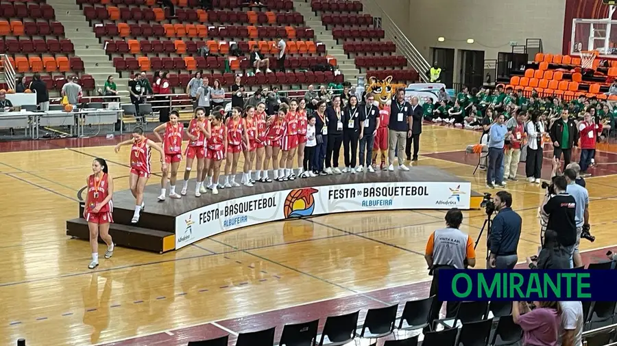 Selecção distrital sub 14 feminina em 3º na Festa do Basquetebol Juvenil