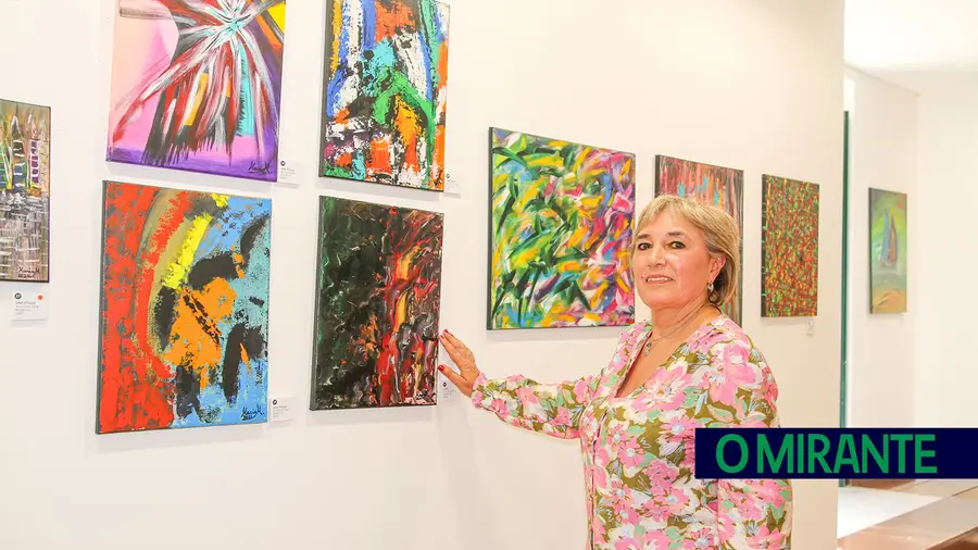 Dulce Possante tem Parkinson e encontrou na pintura uma forma de lidar com a dor Dulce Possante tem Parkinson e encontrou na pintura uma forma de lidar com a dor