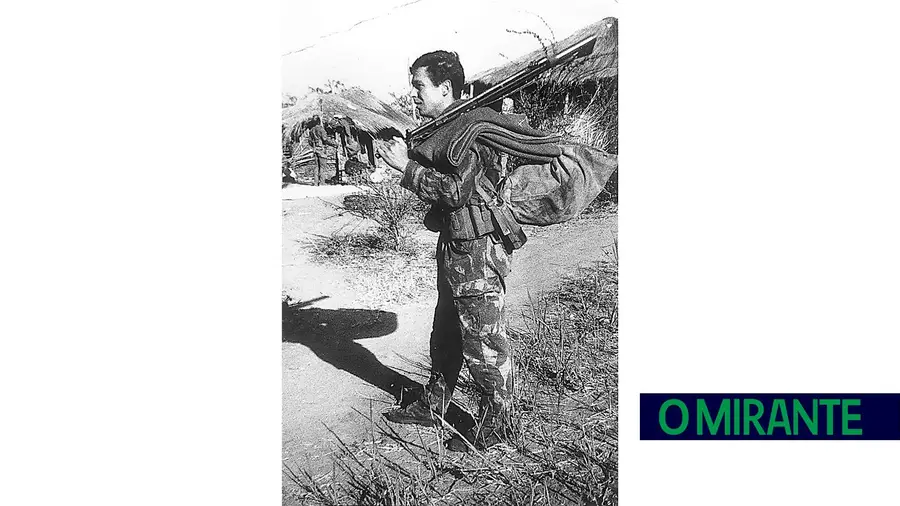 Ainda há quem chame cobarde e maricas a quem fugiu à Guerra Colonial Ainda há quem chame cobarde e maricas a quem fugiu à Guerra Colonial