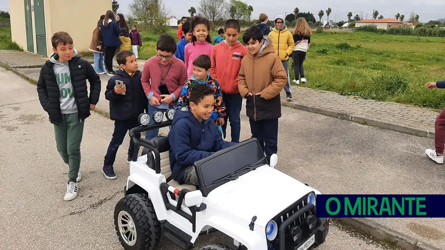 Crianças felizes no campo de férias da Chamusca e Pinheiro Grande