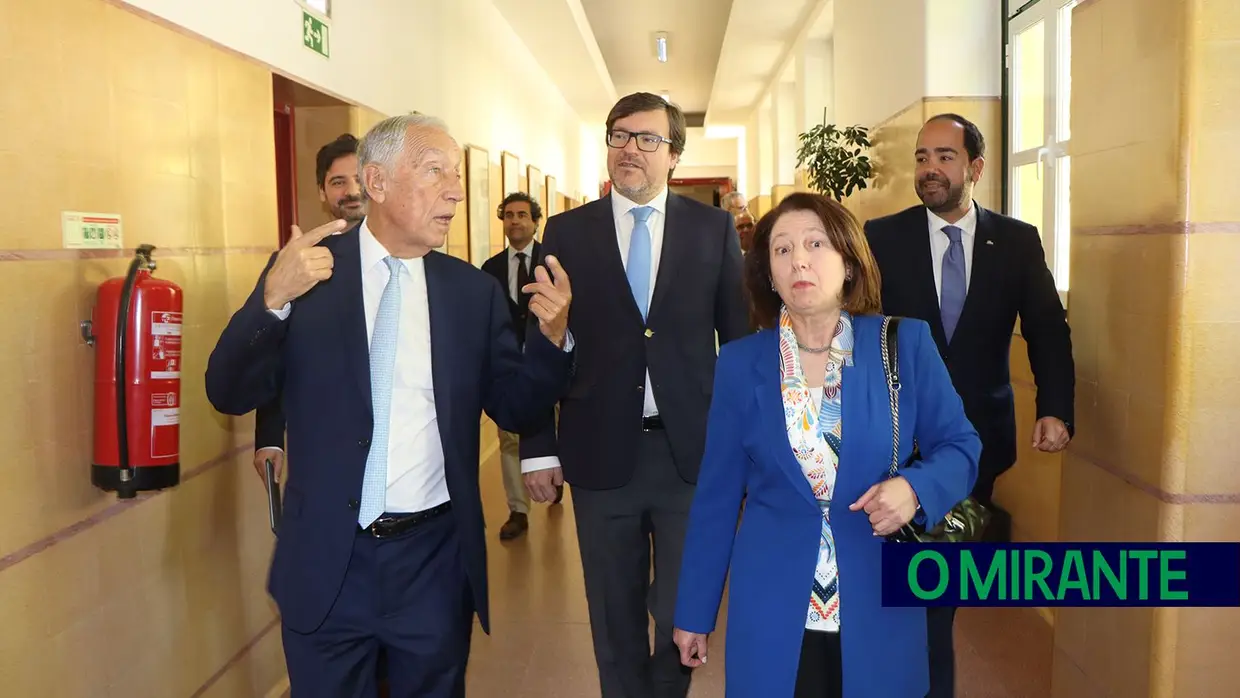 Marcelo Rebelo de Sousa deu uma aula em Santarém e foi recebido com euforia