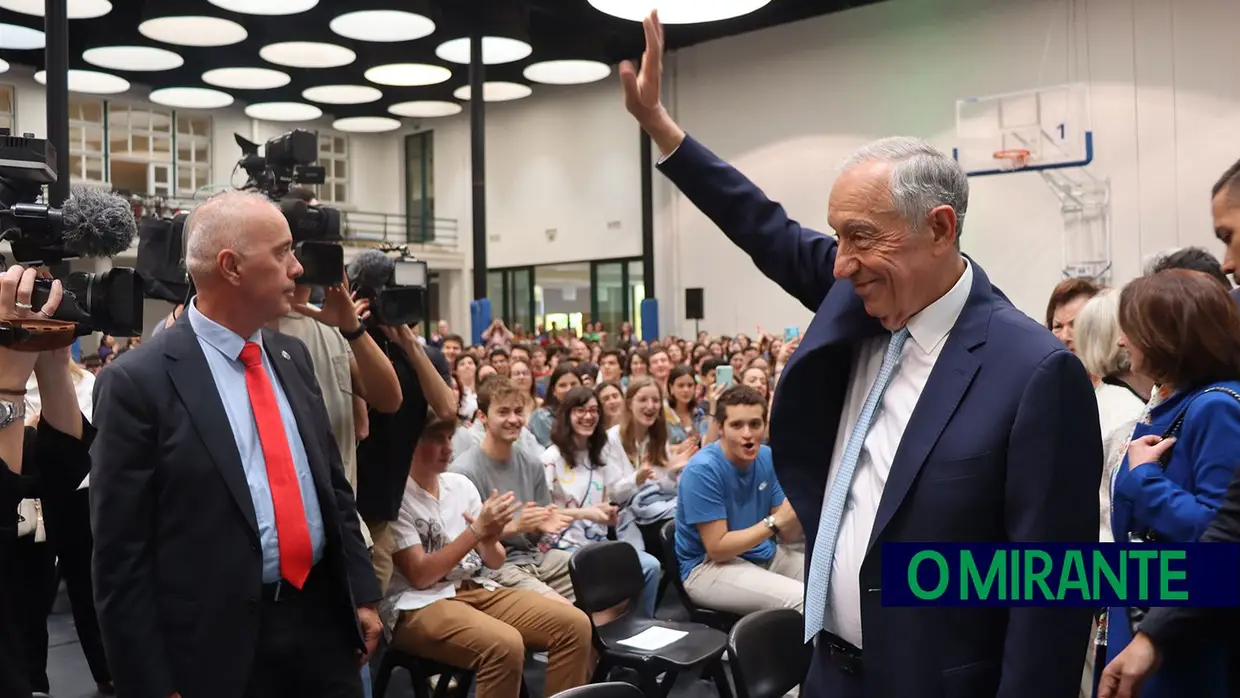 Marcelo Rebelo de Sousa deu uma aula em Santarém e foi recebido com euforia