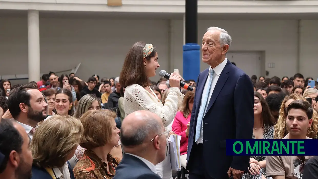 Marcelo Rebelo de Sousa deu uma aula em Santarém e foi recebido com euforia