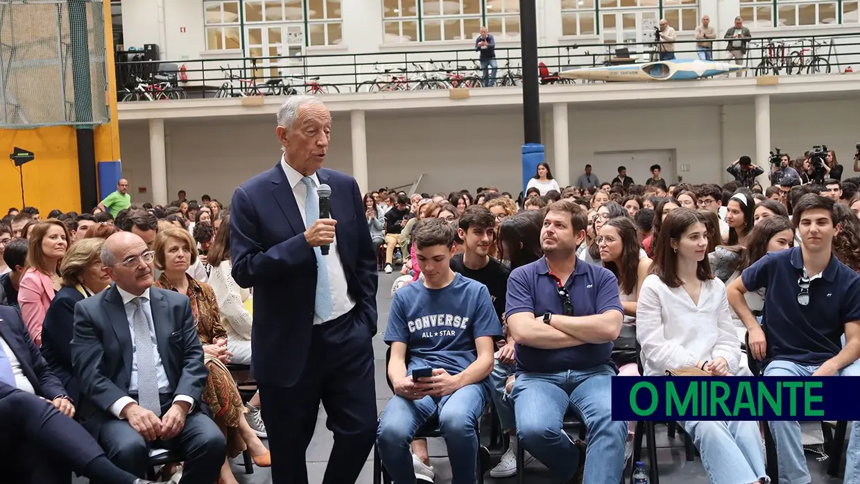 Marcelo Rebelo de Sousa deu uma aula em Santarém e foi recebido com euforia