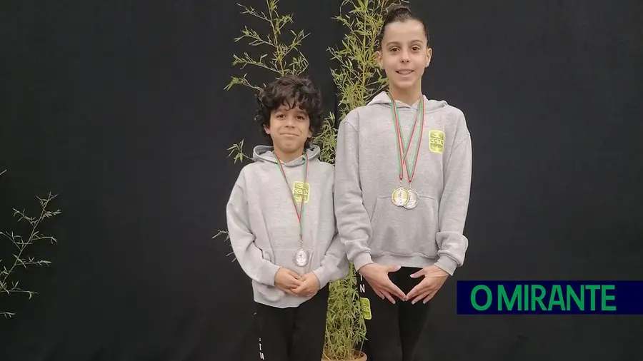 Clube de Ginástica de Torres Novas com campeões distritais Clube de Ginástica de Torres Novas com campeões distritais