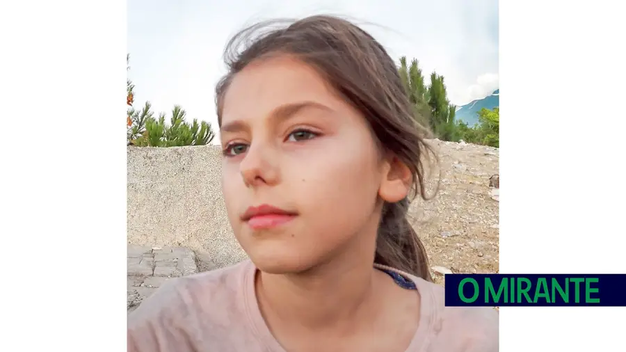 Atleta Mariana Silva, de 14 anos perde a vida com o pai em acidente de mota Atleta Mariana Silva, de 14 anos perde a vida com o pai em acidente de mota