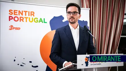 Tiago Carrão reeleito presidente do PSD de Tomar