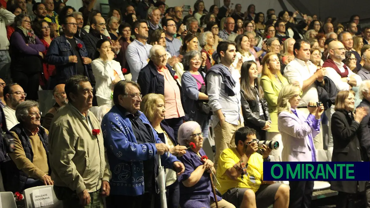 “Um Canto de Liberdade” evoca o 25 de Abril através da música