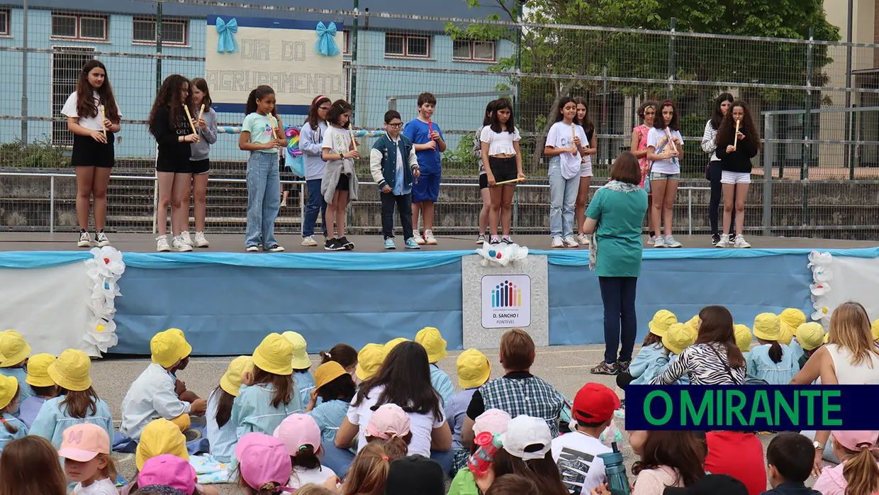 Dia de festa no Agrupamento de Escolas D. Sancho I em Pontével