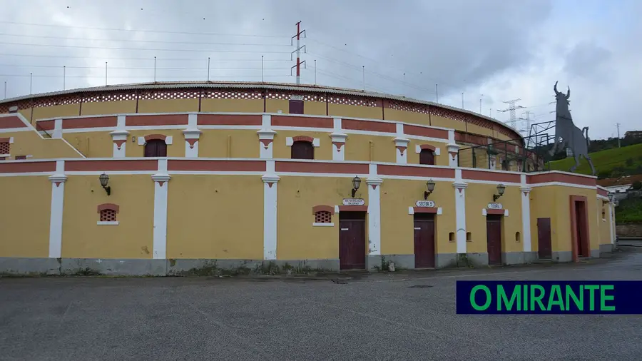 Palha Blanco recebe espectáculo para assinalar os 50 anos do 25 de Abril