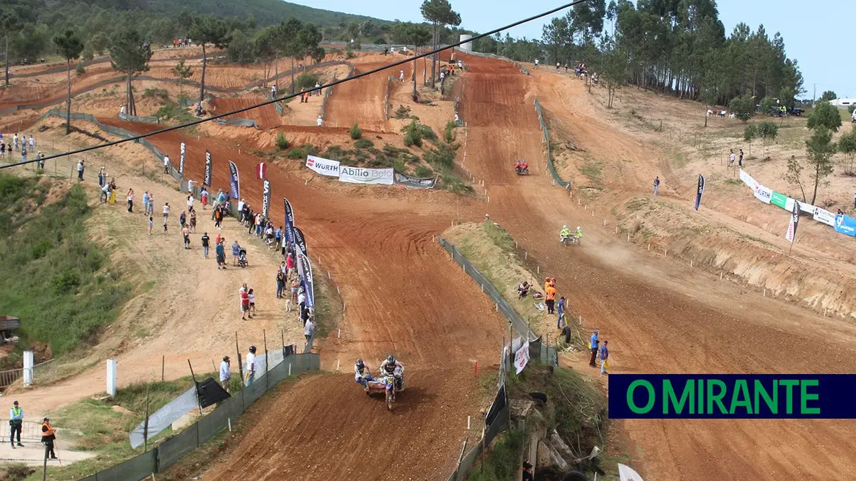 Campeonato Mundial de Sidecarcross em Alqueidão foi um sucesso