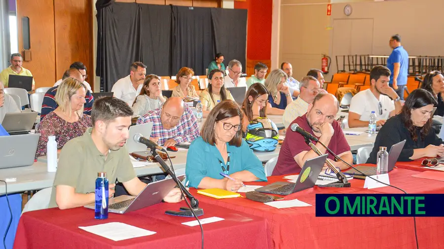Queixas contra a Carris Metropolitana chegaram à Assembleia Municipal de VFX Queixas contra a Carris Metropolitana chegaram à Assembleia Municipal de VFX
