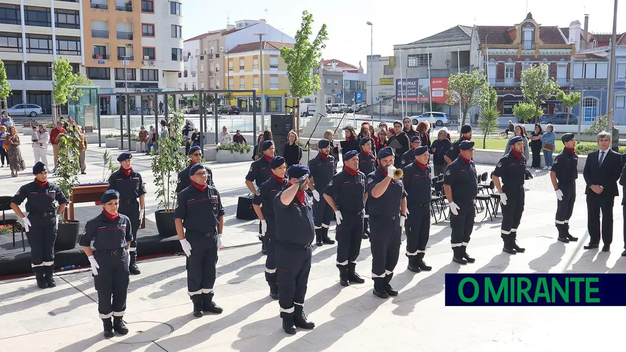 Cartaxo homenageou ex-autarcas nas comemorações do 25 de Abril