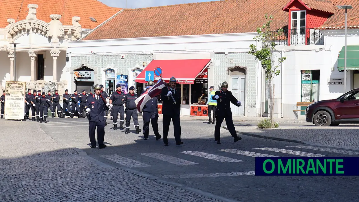 Cartaxo homenageou ex-autarcas nas comemorações do 25 de Abril