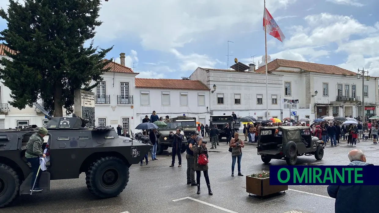 O regresso da coluna de Salgueiro Maia evocado em Santarém