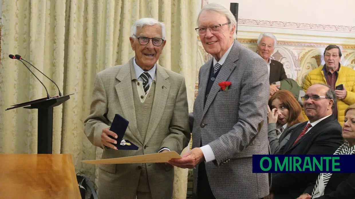 Santarém homenageou militares de Abril e primeiros autarcas do pós-revolução