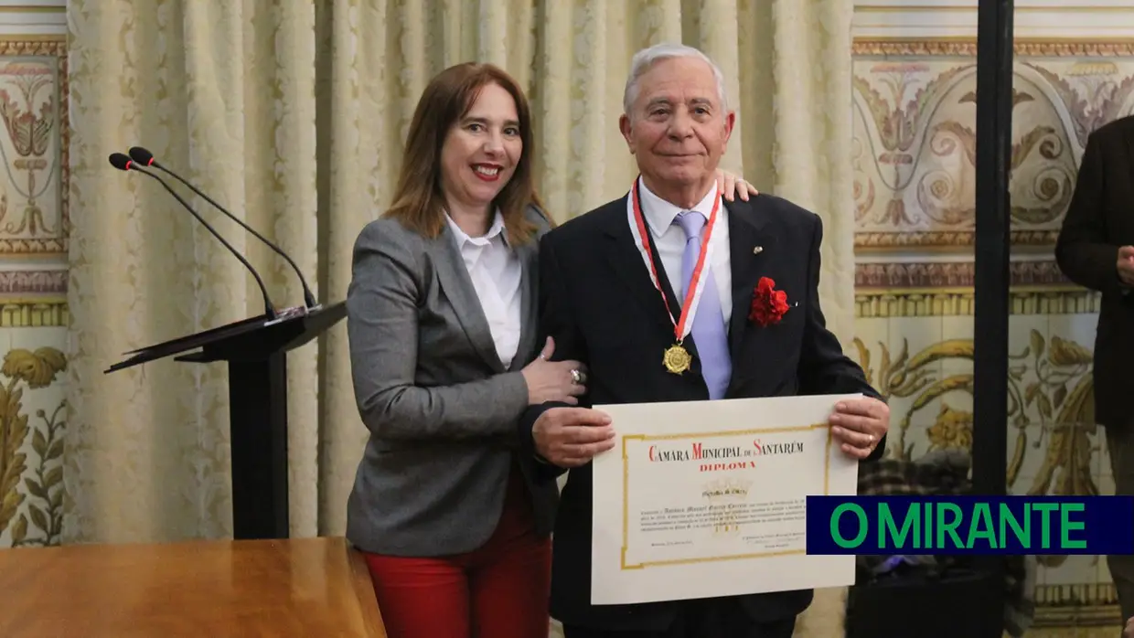 Santarém homenageou militares de Abril e primeiros autarcas do pós-revolução