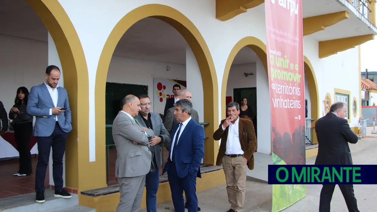 Associação de Municípios do Vinho passou a ter sede em Santarém