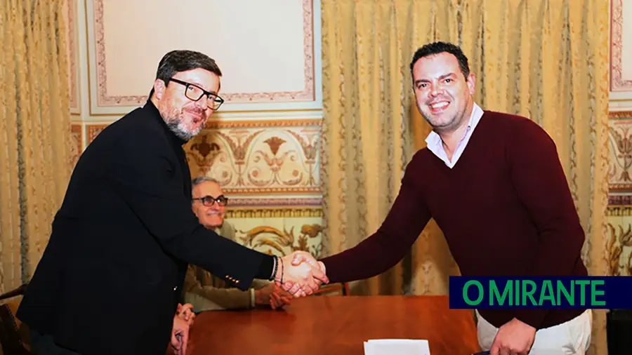 Ponte do Regato vai facilitar comunicações em Vila Nova do Coito Ponte do Regato vai facilitar comunicações em Vila Nova do Coito