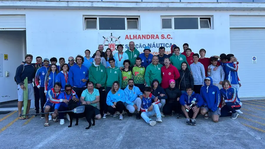 Atletas alhandrenses sagram-se vice-campeões de maratona Atletas alhandrenses sagram-se vice-campeões de maratona