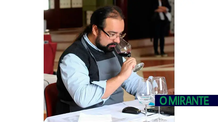 Tertúlia sobre a vinha e o vinho no Cartaxo Tertúlia sobre a vinha e o vinho no Cartaxo