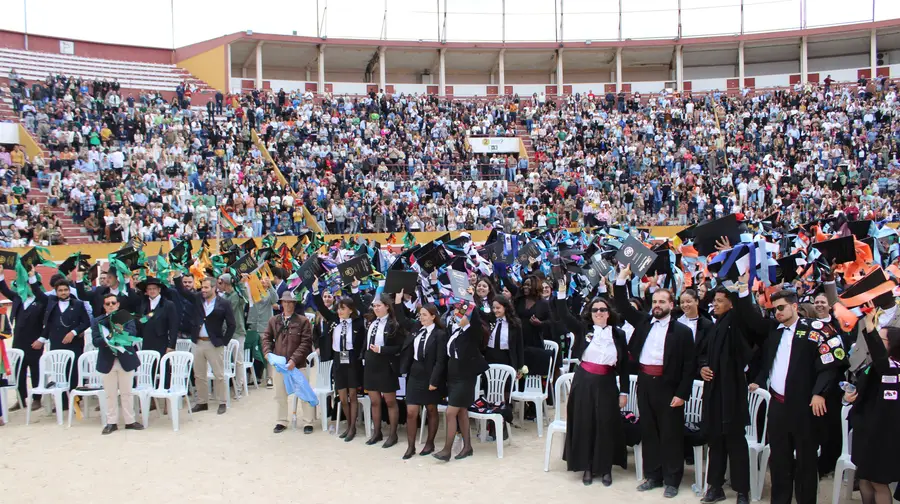 Bênção das pastas juntou centenas de estudantes em Santarém Bênção das pastas juntou centenas de estudantes em Santarém