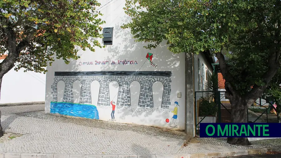 Jardim de infância de Vaqueiros vai reabrir uma década depois Jardim de infância de Vaqueiros vai reabrir uma década depois