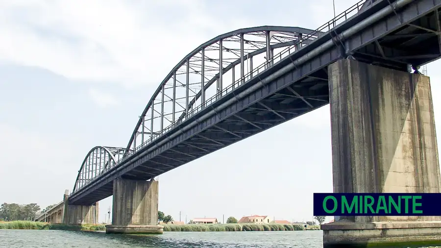 Circulação alternada na Ponte Marechal Carmona