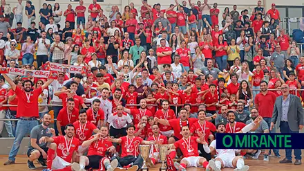 Casa do Benfica na Golegã conquista a taça distrital de futsal