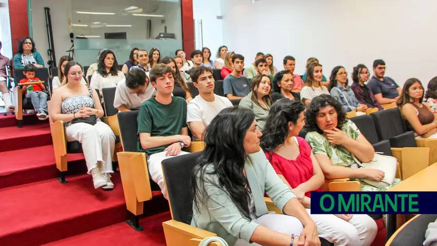 Alpiarça reforça valor de bolsas a estudantes do ensino superior Alpiarça reforça valor de bolsas a estudantes do ensino superior