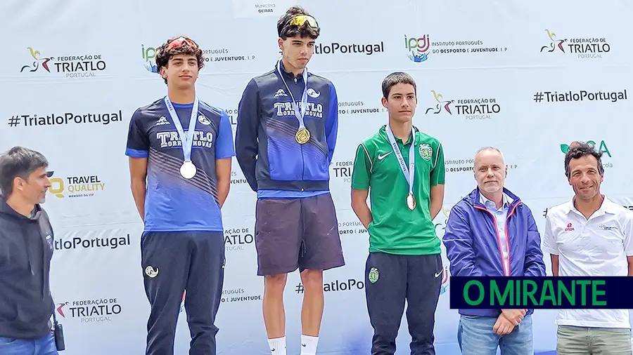 Maria Tomé e João Nuno Batista campeões nacionais de triatlo sprint em elites