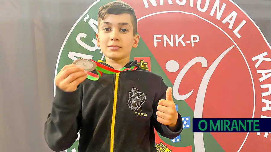 Diogo Mena vice-campeão nacional de karaté Diogo Mena vice-campeão nacional de karaté