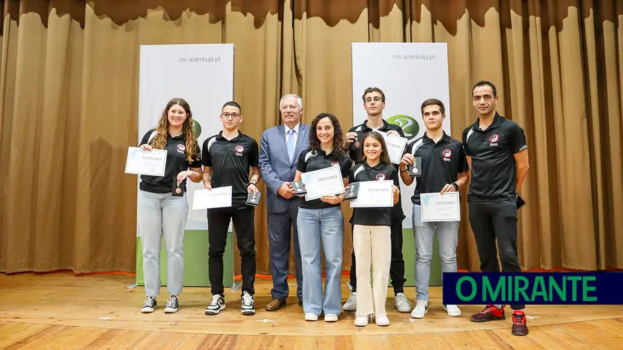 Karaté de Aveiras de Cima foi protagonista na entrega de medalhas de mérito em Azambuja