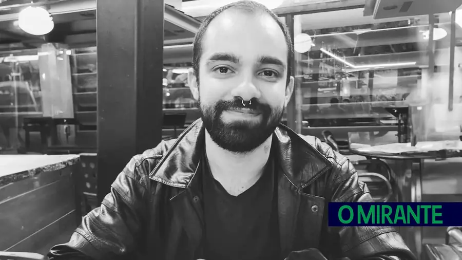 Encontrado com vida jovem desaparecido em Alverca do Ribatejo Encontrado com vida jovem desaparecido em Alverca do Ribatejo