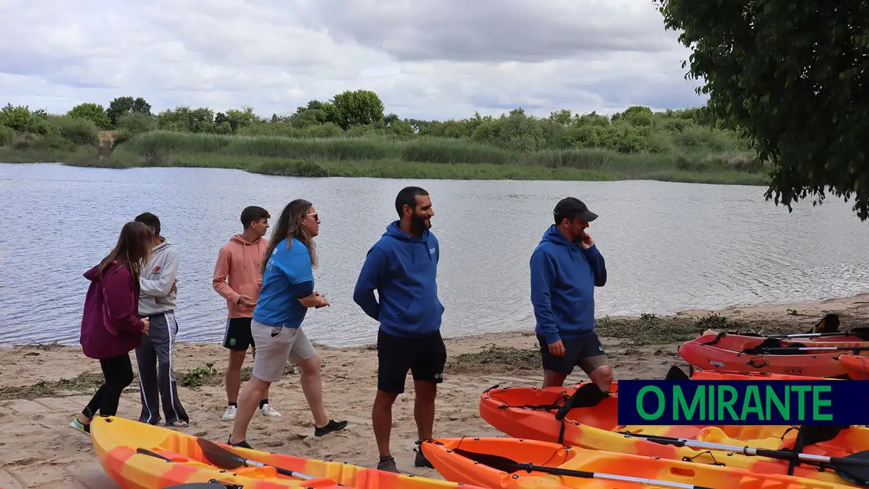 Encontro de canoagem na Praia Doce em Salvaterra de Magos