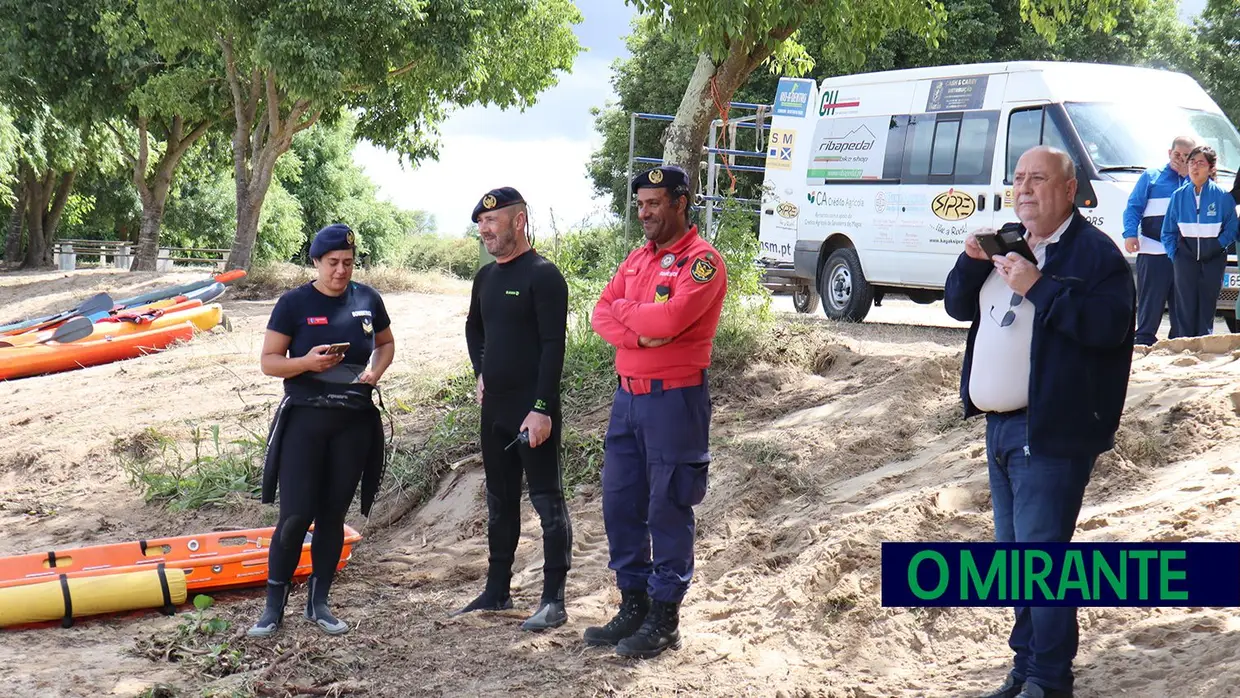 Encontro de canoagem na Praia Doce em Salvaterra de Magos