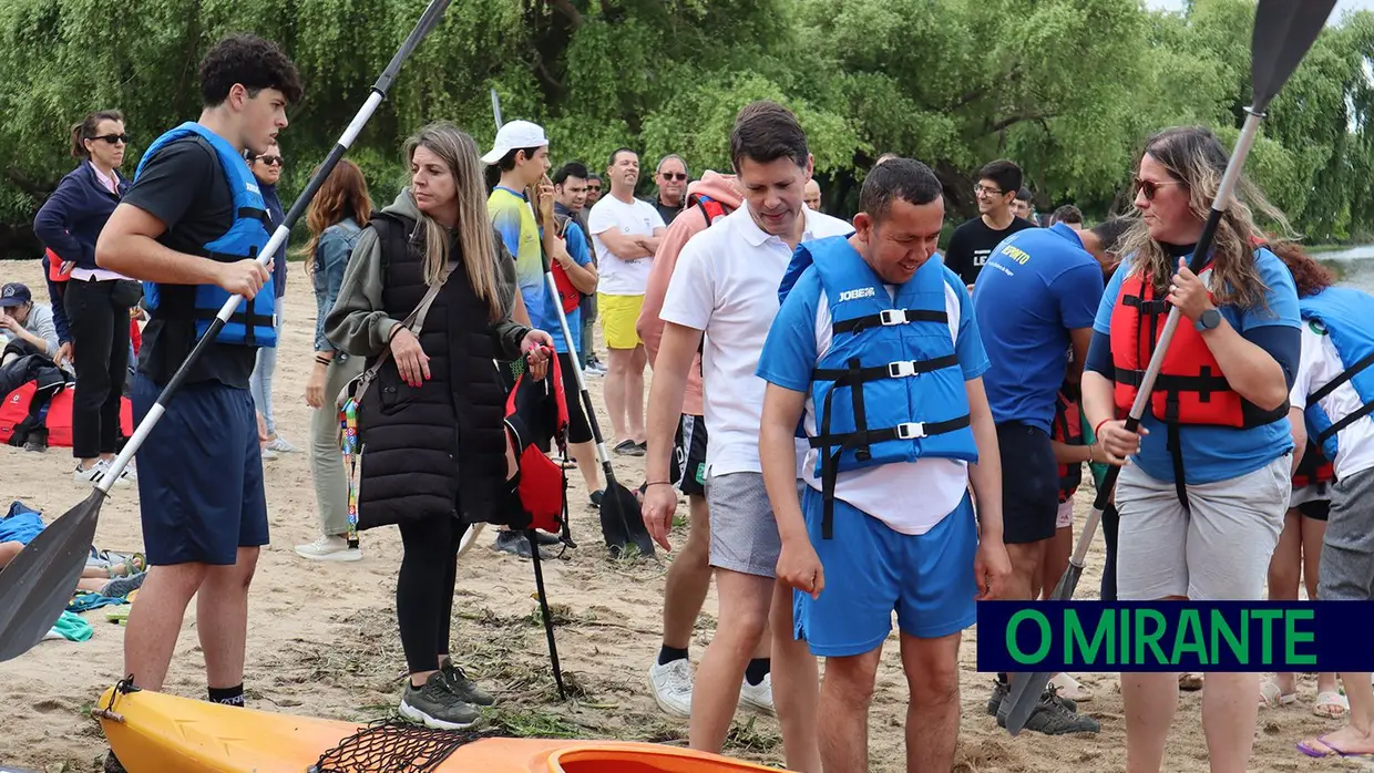 Encontro de canoagem na Praia Doce em Salvaterra de Magos