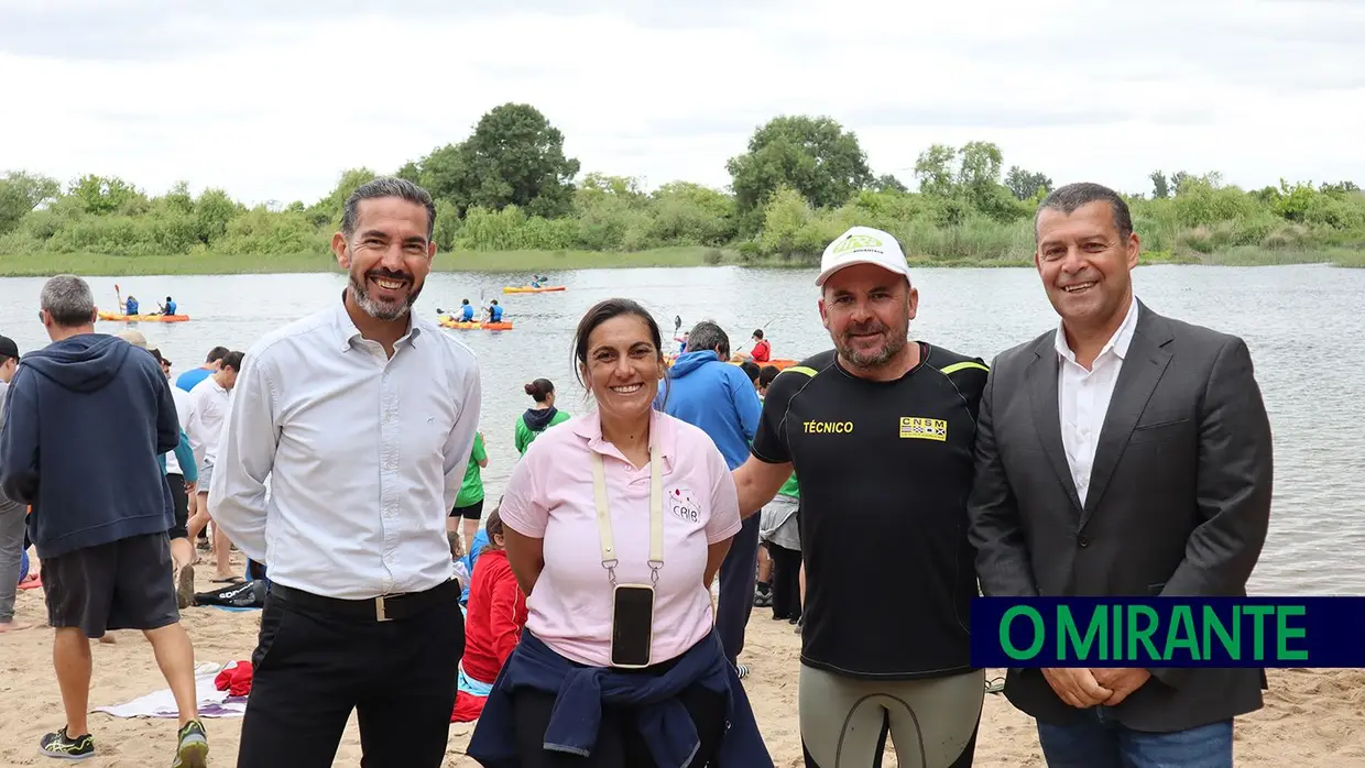 Encontro de canoagem na Praia Doce em Salvaterra de Magos