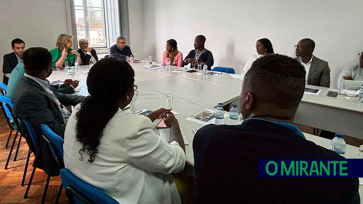 Delegação de Angola visita Escola Profissional do Vale do Tejo