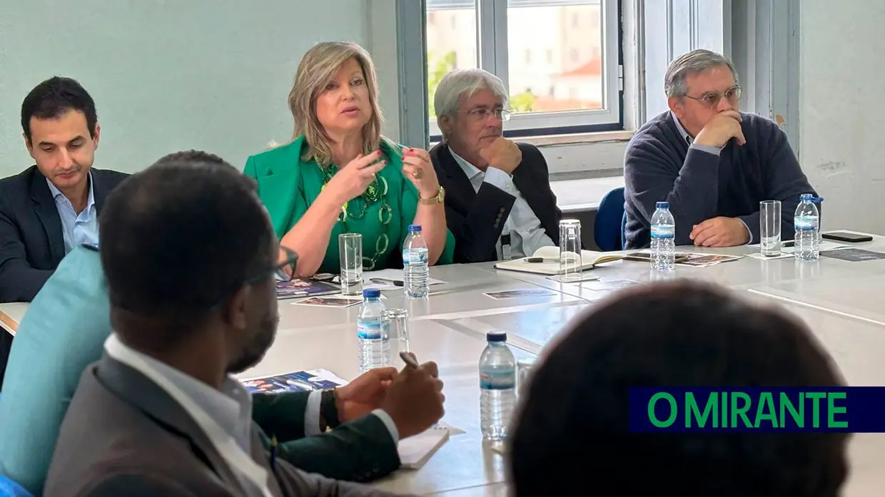 Delegação de Angola visita Escola Profissional do Vale do Tejo