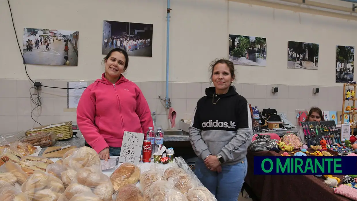 Música, petiscos e tradições no Mercado de Vialonga